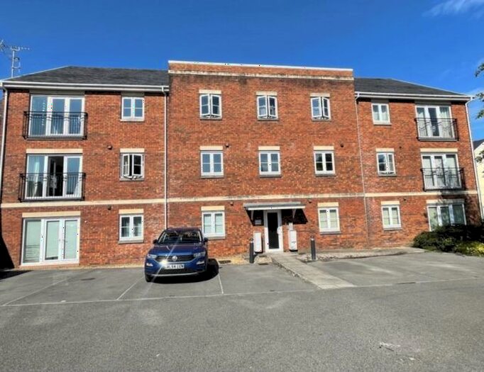 2 Bedroom Flat To Rent In Clayton Drive, Pontarddulais, SA4