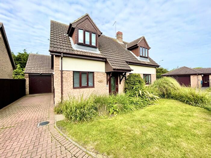 3 Bedroom Detached House For Sale In Plymouth Close, Caister-on-sea, NR30