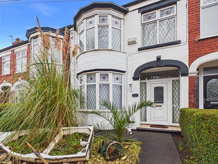 3 Bedroom Terraced House For Sale In Pickering Road, Hull, HU4
