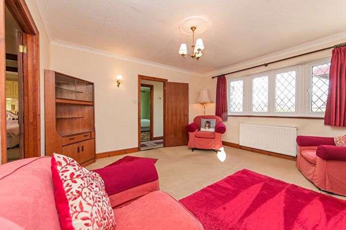 3 Bedroom Detached Bungalow For Sale In Elmstead Road, Wivenhoe, Colchester, CO7