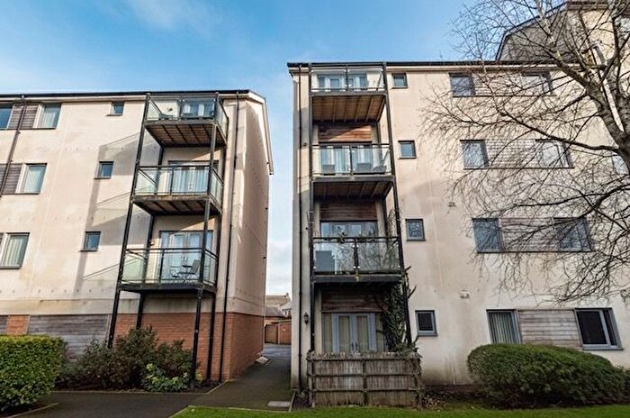 2 Bedroom Flat To Rent In Wren Gardens, Portishead, BS20