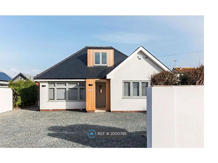 4 Bedroom Detached House To Rent In East Bracklesham Drive, Bracklesham Bay, Chichester, PO20