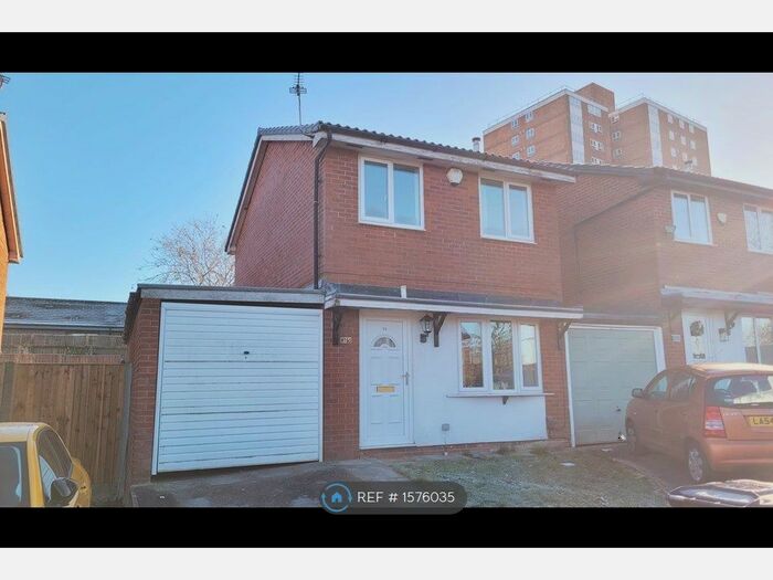 2 Bedroom Semi-Detached House To Rent In Tansey Grove, Salford, M7