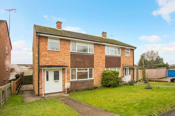 2 Bedroom Flat To Rent In Lower Prospect Place, Blowhorn Street, Marlborough SN8
