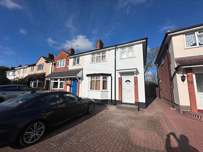 3 Bedroom Semi-Detached House To Rent In Cranmore Boulevard, Shirley, Solihull, B90