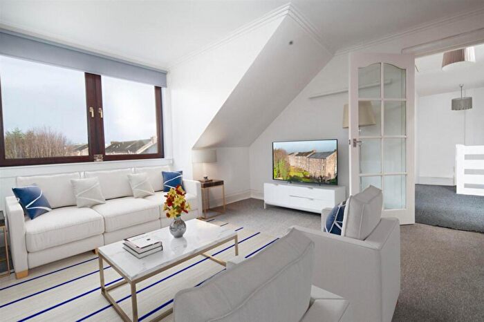 2 Bedroom Property To Rent In Robertson Street, Greenock, PA16