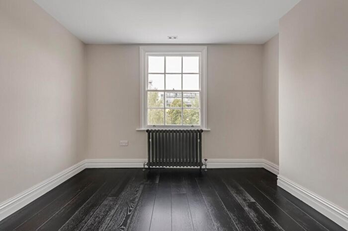 4 Bedroom Terraced House For Sale In Shepherdess Walk, Islington, London, N1 - Photo 7