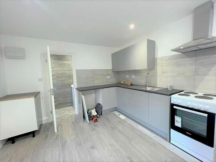 Studio To Rent In Ilford, IG3