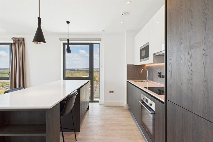2 Bedroom Flat To Rent In Acer Point, Watford, WD18