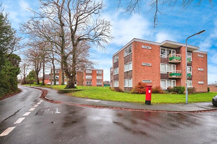 2 Bedroom Apartment For Sale In Ambury Way, Birmingham, B43