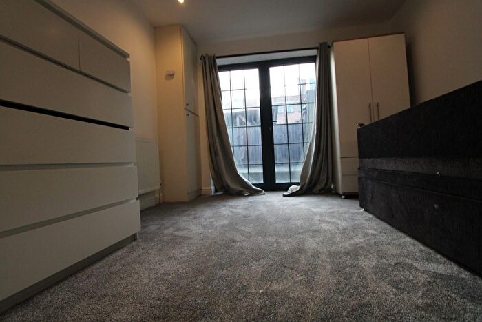 1 Bedroom Flat To Rent In Astoria Walk, Brixton, SW9