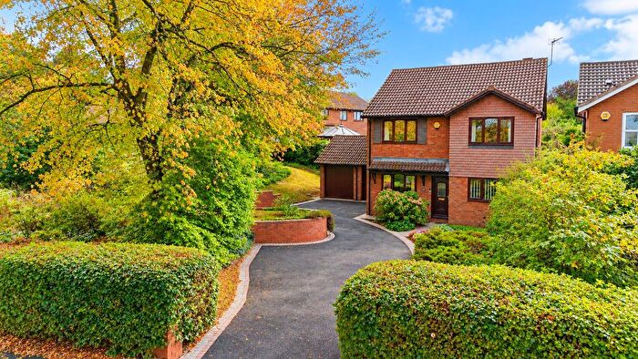 4 Bedroom Detached House For Sale In Bournville Lane, Bournville, Birmingham, B30