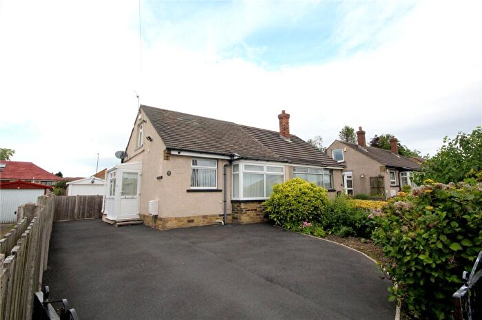 1 Bedroom Bungalow To Rent In Mostyn Grove, Bradford, West Yorkshire, BD6