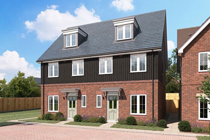4 Bedroom Semi-detached House For Sale In "Hawthorn" At Hempstead Road, Kings Langley, WD4