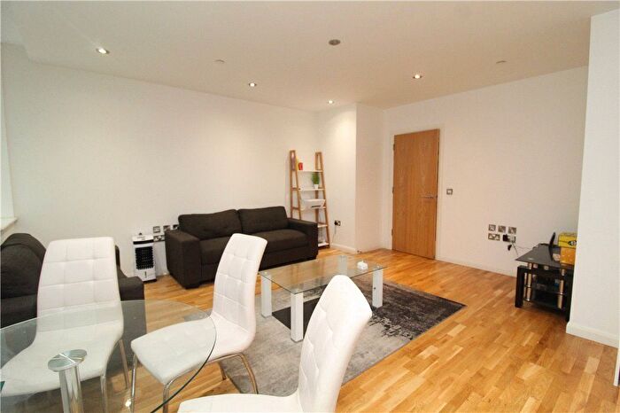 2 Bedroom Flat To Rent In Lansdowne Road, Croydon, CR0