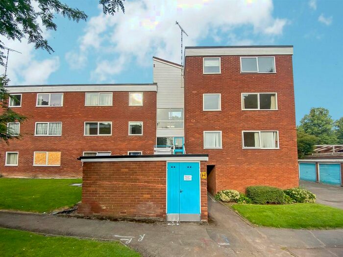 2 Bedroom Apartment To Rent In Adare Drive, Styvechale, Coventry, CV3