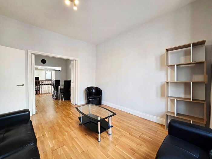 4 Bedroom Terraced House To Rent In Southcroft Road, Tooting, SW16