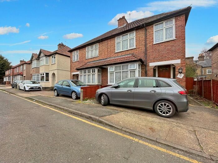 3 Bedroom Semi-Detached House To Rent In Wilmar Close, Uxbridge, UB8
