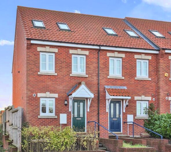 3 Bedroom Semi Detached House To Rent In Waterworks Road, Norwich, NR2