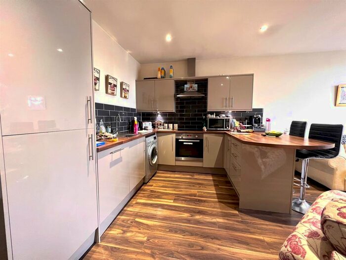 1 Bedroom Flat To Rent In York Road, Acomb, York, YO24