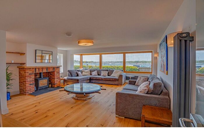 5 Bedroom Detached House For Sale In Swanwick Shore Road, Swanwick, Southampton, SO31