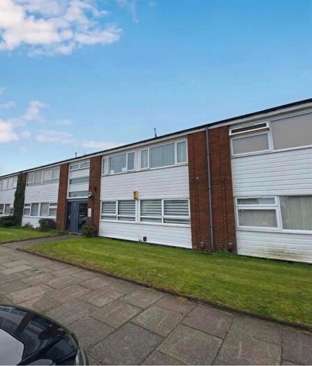 2 Bedroom Flat To Rent In De Villiers Avenue, Liverpool, L23