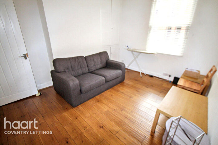 4 Bedroom Semi-Detached House To Rent In Waveley Road, Coventry, CV1