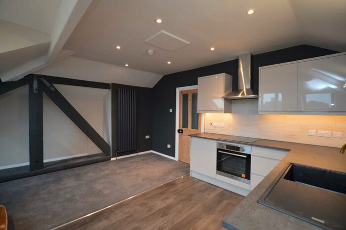 1 Bedroom Apartment To Rent In Crookesmoor Road, Broomhill, S10