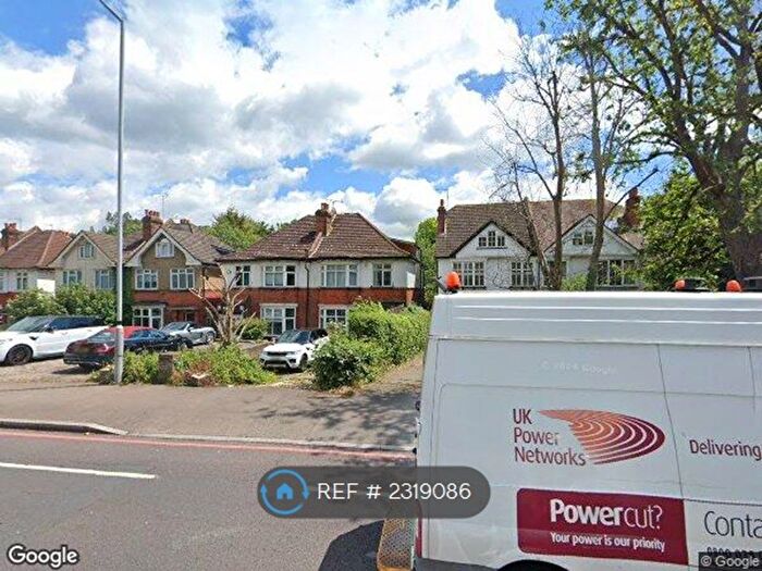 4 Bedroom Semi-Detached House To Rent In Brighton Road, Purley, CR8