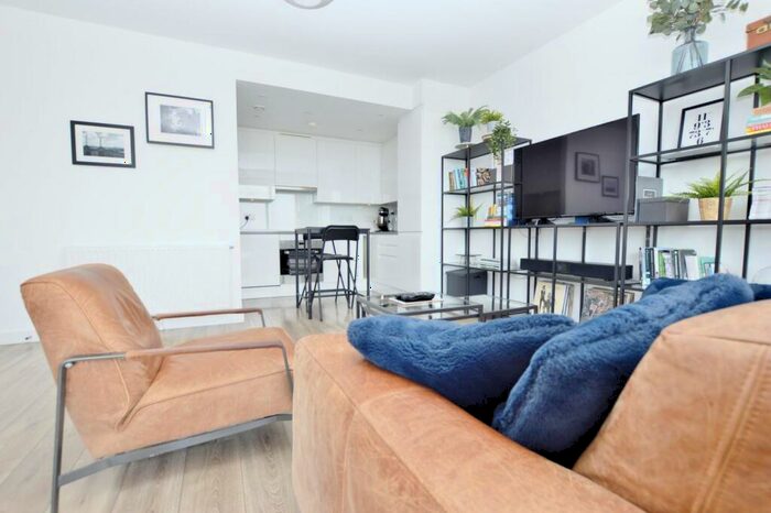 1 Bedroom Flat For Sale In Charles Darwin House, Minnie Baldock Street, Canning Town, E16