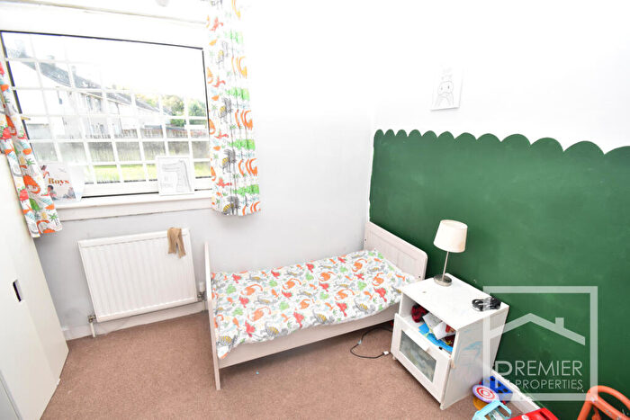 3 Bedroom End Of Terrace House For Sale In Chalmers Drive, East Kilbride, G75