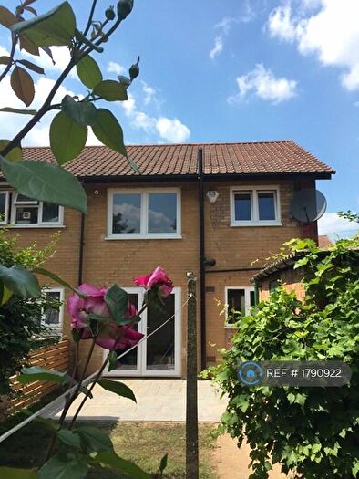 3 Bedroom End Of Terrace House To Rent In Sandfield Road, Thornton Heath, CR7