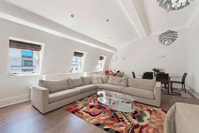 3 Bedroom Property To Rent In Dover Street, Mayfair, London, W1S