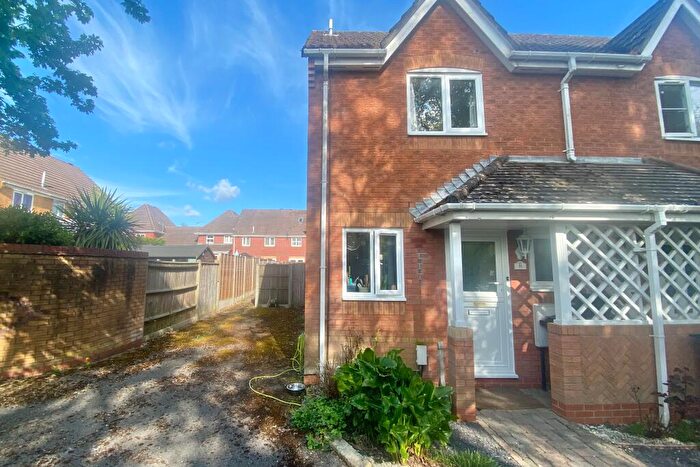 2 Bedroom End Of Terrace House For Sale In Coriander Way, Whiteley, PO15