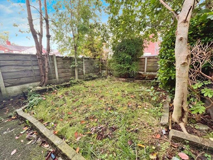 3 Bedroom Semi-Detached House For Sale In Wycombe Avenue, Manchester, Greater Manchester, M18