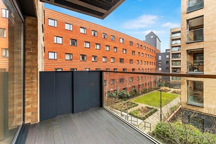 2 Bedroom Apartment To Rent In Sopwith Avenue, London, E17