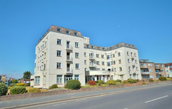 2 Bedroom Flat To Rent In Marine Parade East, Clacton-On-Sea, CO15