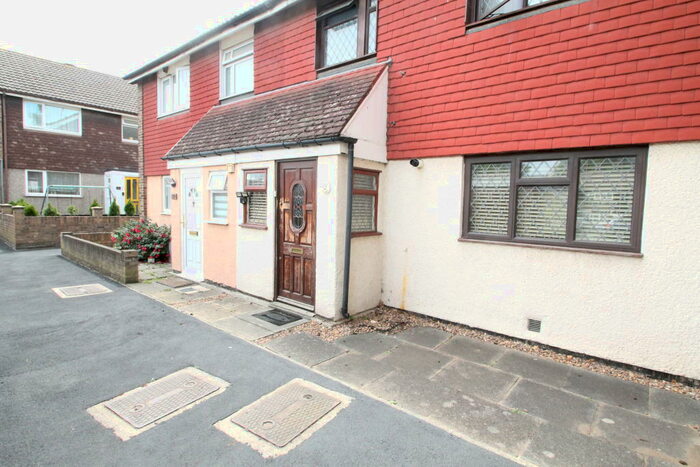 2 Bedroom House To Rent In Russett Way, Swanley, BR8