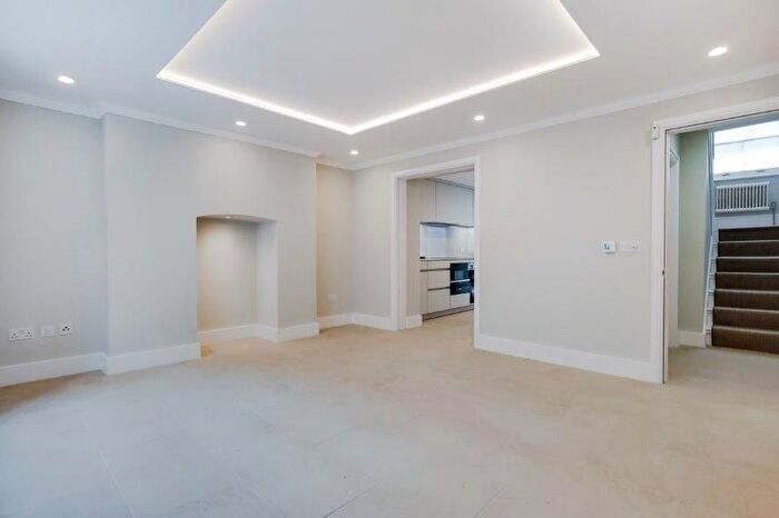 4 Bedroom Terraced House To Rent In Dorset Street, Marylebone, London, W1U