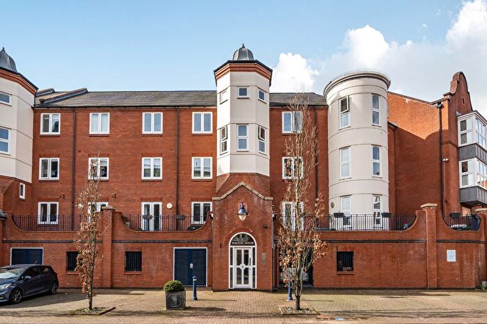 2 Bedroom Flat For Sale In Symphony Court, Birmingham, West Midlands, B16