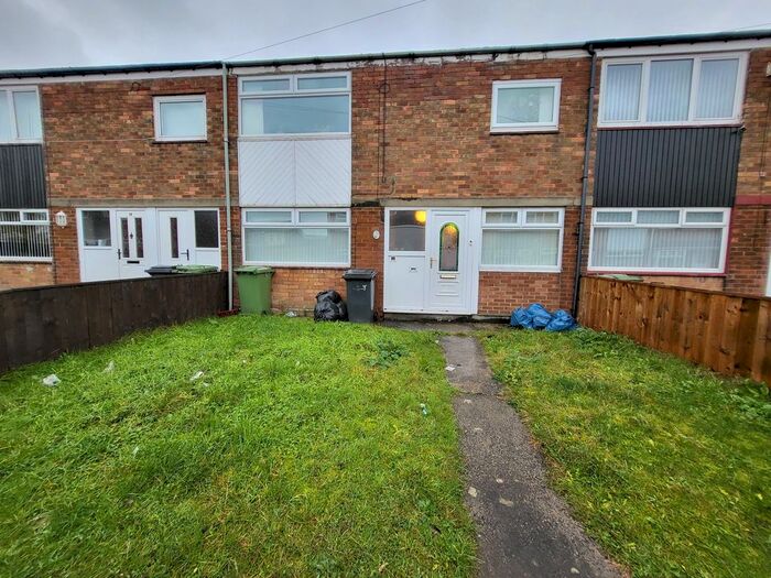3 Bedroom Terraced House To Rent In Grays Walk, South Shields, NE34