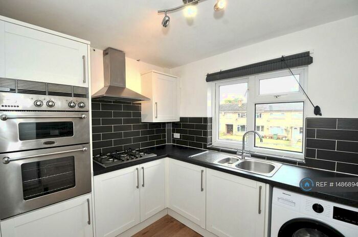 2 Bedroom Flat To Rent In Bridge Street, Warwick, CV34