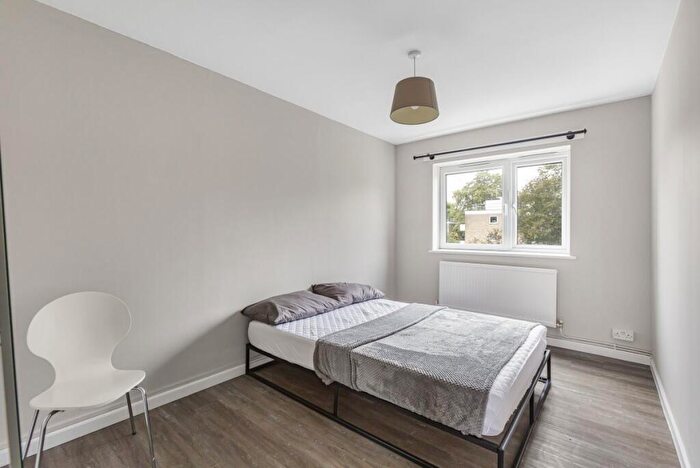 3 Bedroom Flat To Rent In Catherall Road, Highbury, N5