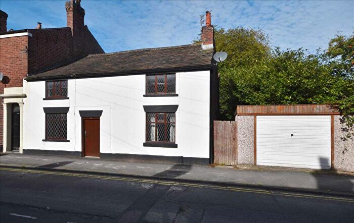 3 Bedroom Cottage For Sale In Gillibrand Walks, Chorley, PR7