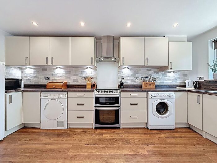 3 Bedroom Detached House For Sale In Cwm Gwynlais, Tongwynlais, CF15