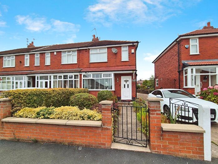 2 Bedroom End Of Terrace House For Sale In Wensley Road, Stockport, Greater Manchester, SK5