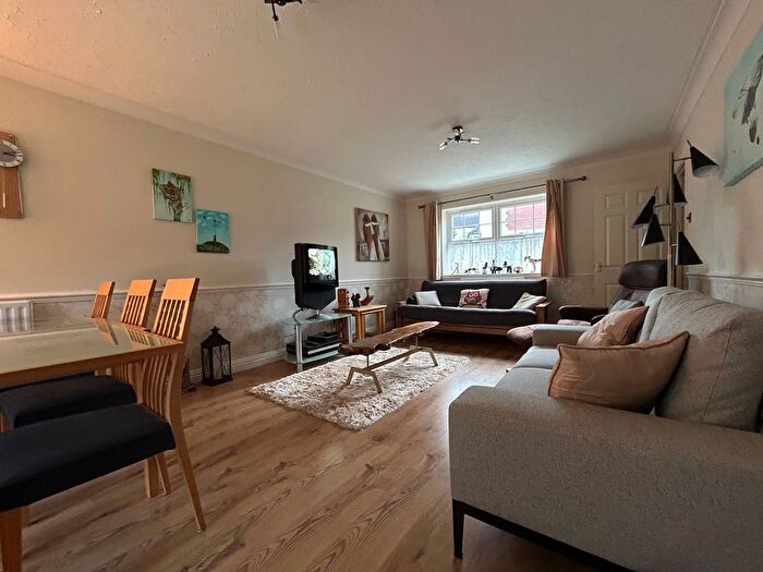 4 Bedroom Detached House To Rent In Caraway Close, Chard, TA20