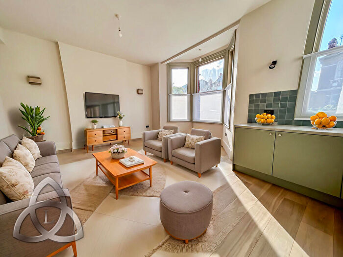 1 Bedroom Apartment To Rent In Ebbsfleet Road, NW2