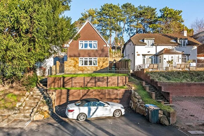 3 Bedroom Detached House For Sale In Godstone Road, Purley, CR8