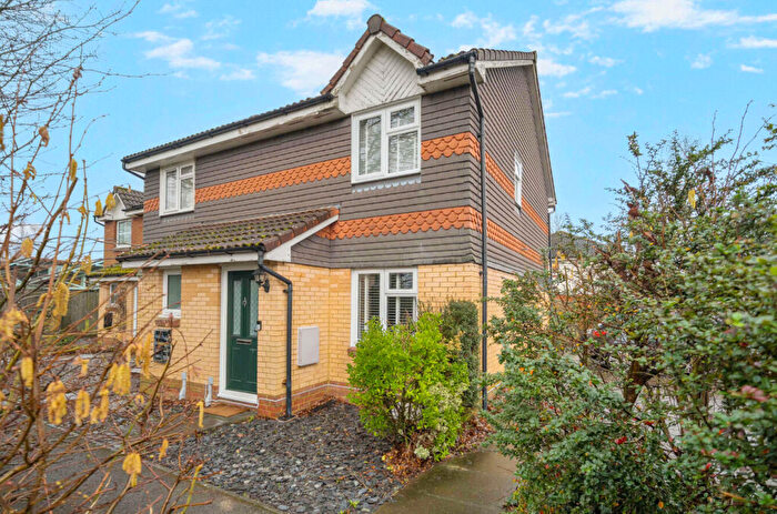 2 Bedroom End Of Terrace House For Sale In George Gardens, Aldershot, Hampshire, GU11
